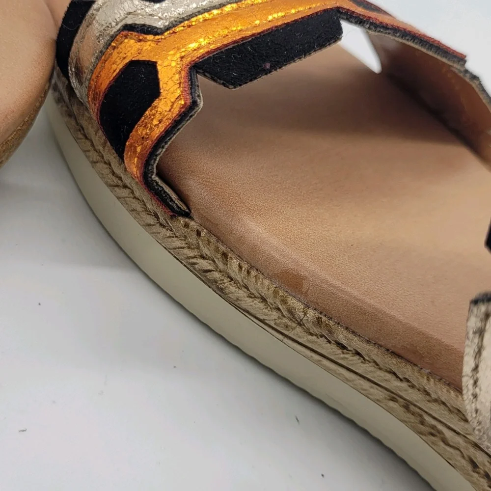 NWOB Extreme by Eddie Marc Metallic Wedge Espadrille Sandals Size 7